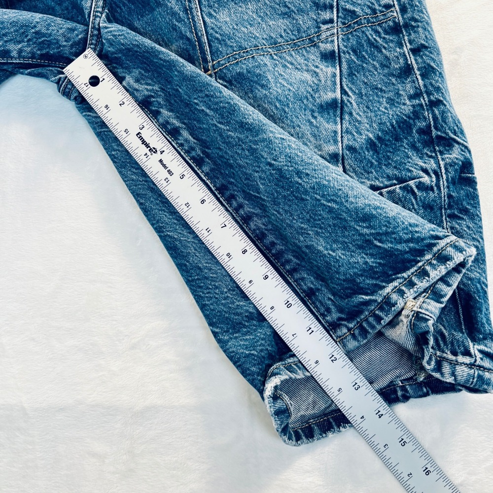 We The Free Free People Extreme Measures Barrel Shorts Size 28 Low-Rise - Picture 8 of 9